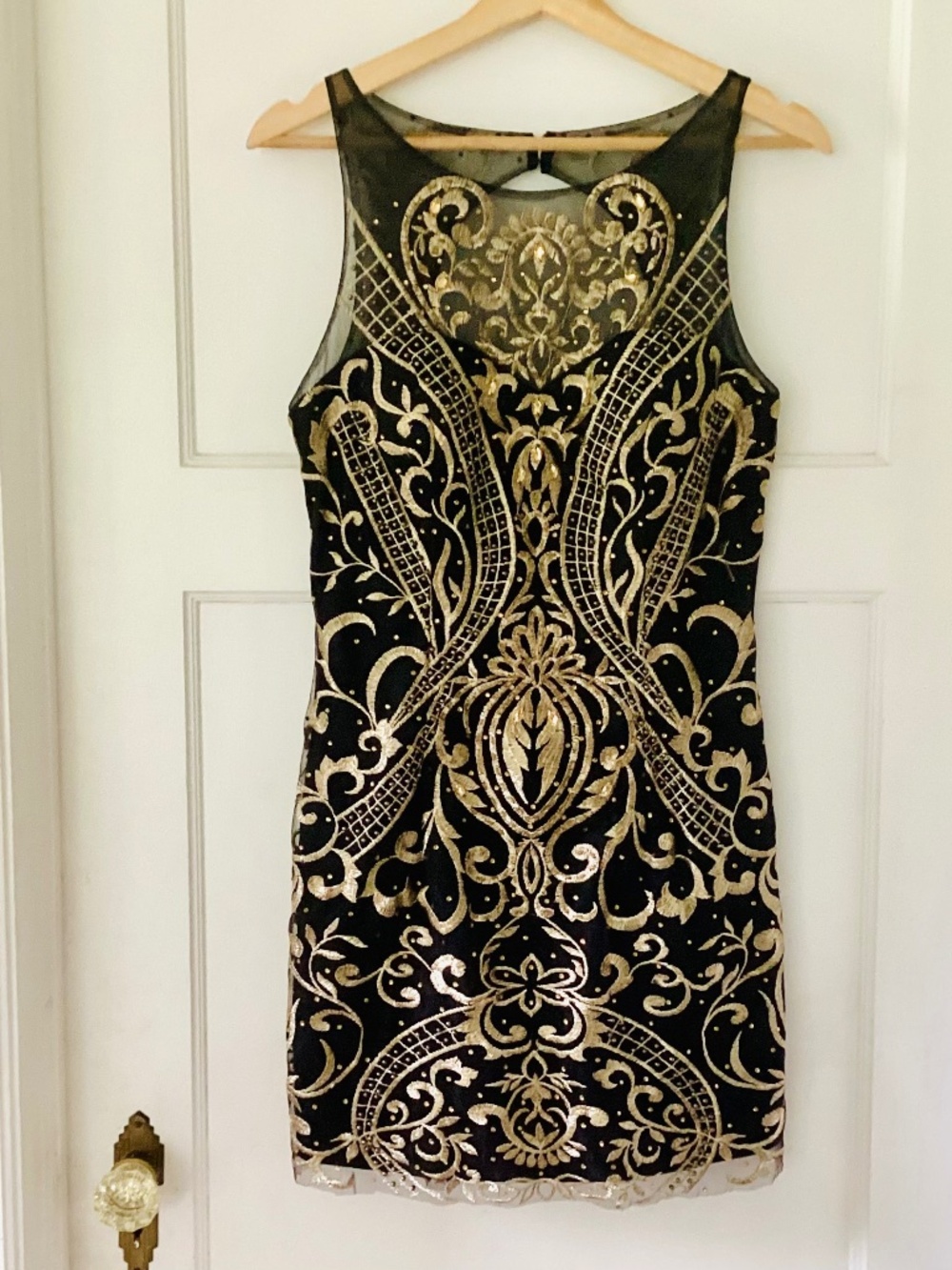 Amelia Couture Black & Gold beaded embroidered party/cocktail mini dress Size 8